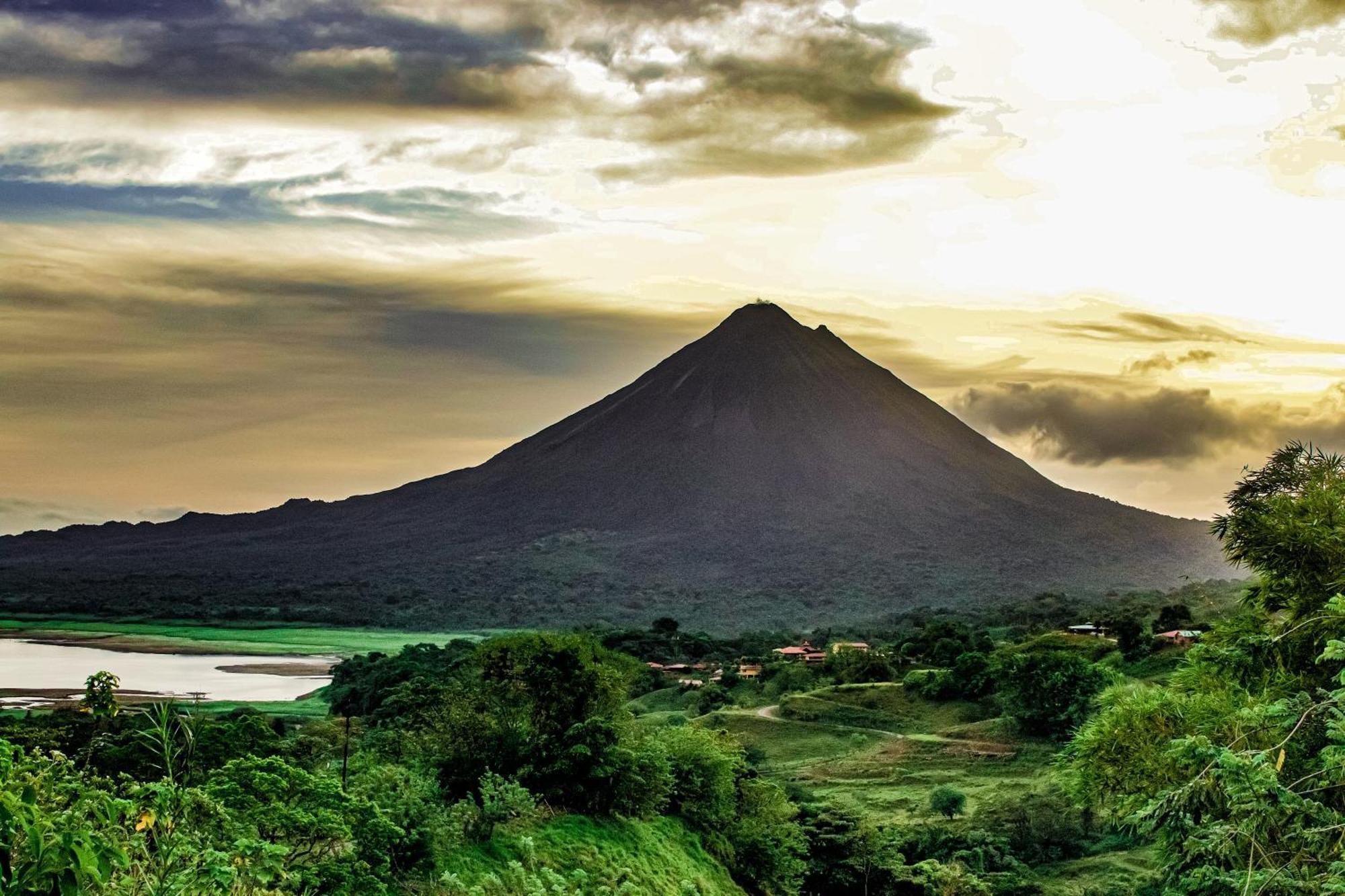 Essence Arenal Spa & Yoga El Castillo Luaran gambar