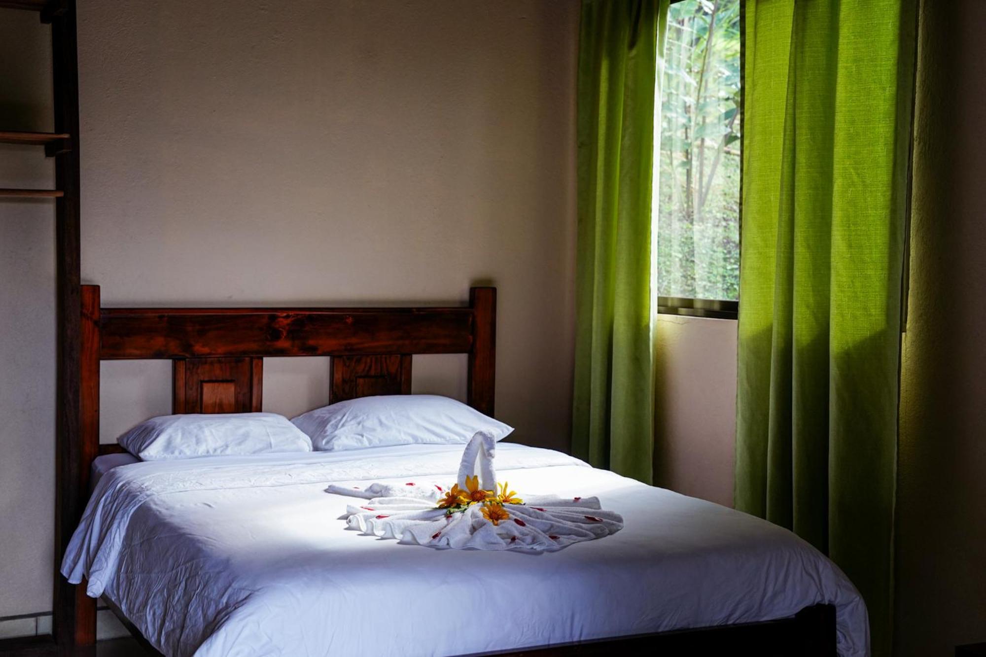 Essence Arenal Spa & Yoga El Castillo Luaran gambar
