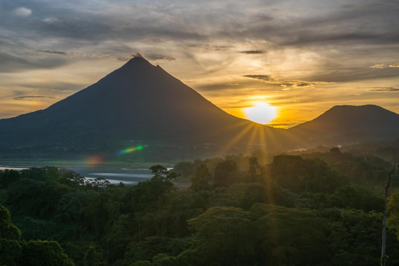 Essence Arenal Spa & Yoga El Castillo Luaran gambar